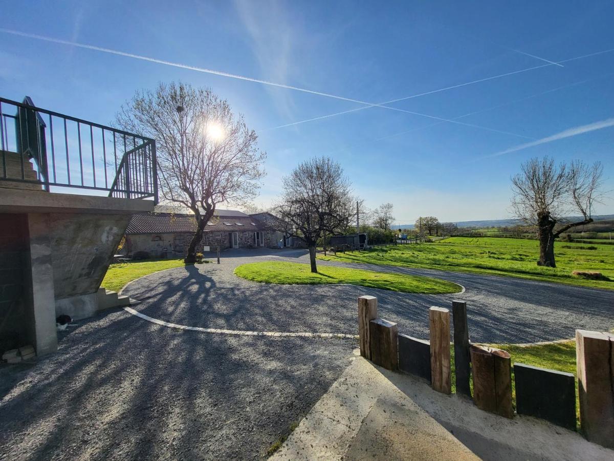 Le Logis Des Chons A La Campagne A Saint Hilaire Du Bois - Lys Haut Layon Le Plessis  Екстериор снимка