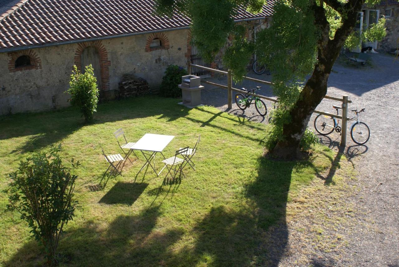 Le Logis Des Chons A La Campagne A Saint Hilaire Du Bois - Lys Haut Layon Le Plessis  Екстериор снимка